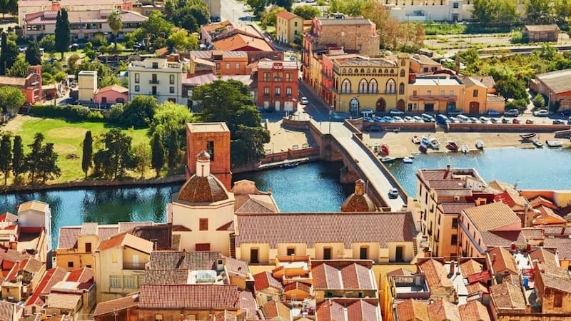 Es oficial | Italia vende casas por 1 euro y miles de extranjeros ya analizan mudarse a estos pueblos