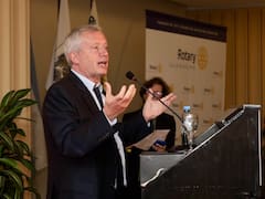 Monzó en el Rotary: la apuesta por una tercera opción en 2027 y qué esconde el plan de bajar las PASO