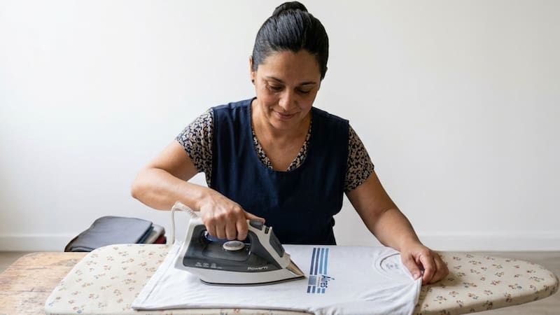 Confirmado y Oficial | Las empleadas domésticas tendrán un aumento a partir de septiembre 2026: de cuánto será por mes y por hora (Imagen ilustrativa)