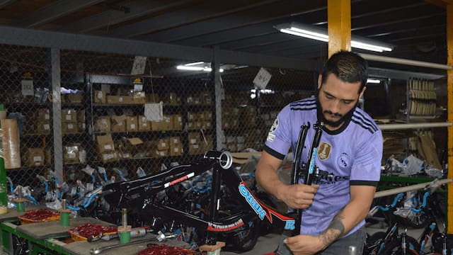 Bicis mexicanas defienden aranceles; PesoRama crece en Puebla; FlexCoah va que vuela; así se trabaja en diciembre