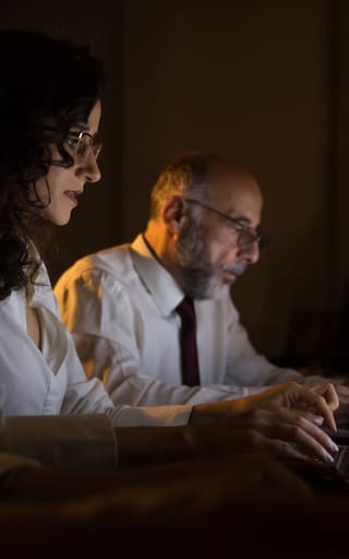 Cambian las horas nocturnas: cómo se pagarán desde enero de 2026 tras la reforma laboral