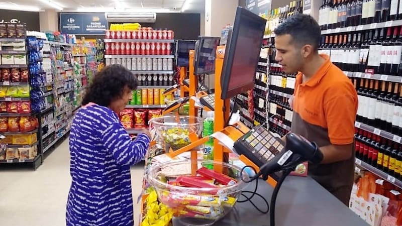 Empleados de comercio con aumento confirmado: cuánto cobra un cajero en septiembre de 2026.