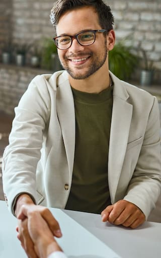 Conseguir trabajo en la era de la IA: las habilidades que las empresas ya priorizan más que nada
