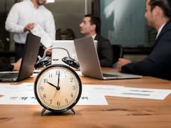 La letra chica del banco de horas: qué gana la empresa, qué los trabajadores y cuál es el principal vacío en la norma