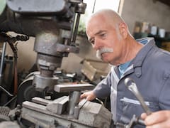 Sin retiro ni pausa: el país donde se trabaja hasta después de los 70 años y la disminución de la jornada de trabajo no se da