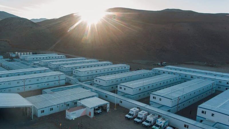 Actualmente funcionan dos campamentos con 552 habitaciones y capacidad para alojar a 1068 personas.