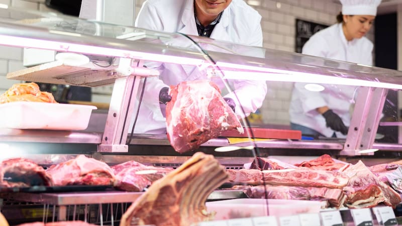 En julio, el kilo de asado promedió $13.490 en el Alto Valle de Río Negro y Neuquén, una cifra que representó una baja nominal del 18% frente al mes anterior. (Fuente: Shutterstock)