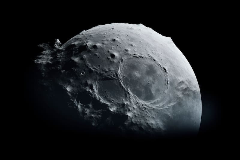 For more than two centuries, Enceladus was considered an unremarkable satellite of the ringed planet. Today it is one of the strongest candidates in the search for extraterrestrial life.