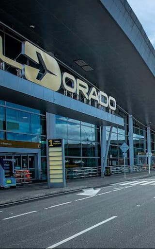 Retrasos en vuelos en El Dorado hoy: la niebla afecta operaciones aéreas en Bogotá