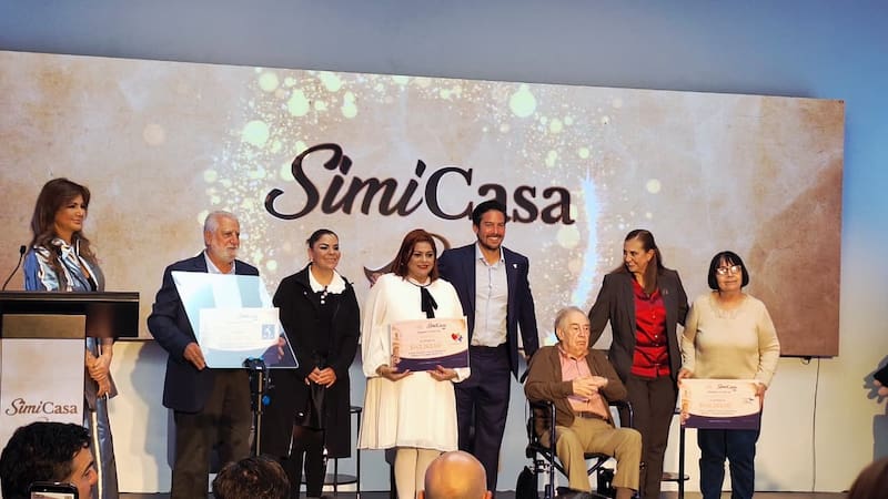 Entrega de donativos a asociaciones civiles | Foto: El Cronista