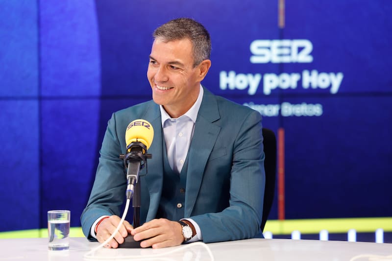 MADRID, 31/08/2026.- Con la llegada de septiembre arranca el nuevo curso político, que se inicia marcado por la crisis migratoria de Ceuta, de la que habla este lunes el presidente del Gobierno, Pedro Sánchez, en una entrevista radiofónica, y con su comparecencia en el Congreso del próximo jueves como plato fuerte de esta semana.EFE/ Luis Miguel Gonzalez/La Ser SOLO USO EDITORIAL/SOLO DISPONIBLE PARA ILUSTRAR LA NOTICIA QUE ACOMPAÑA (CRÉDITO OBLIGATORIO)