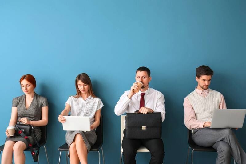 Reforma laboral | Puede ser despido procedente si tu jornada termina a las 6 de la tarde y te vas a esa hora en punto (foto: archivo).