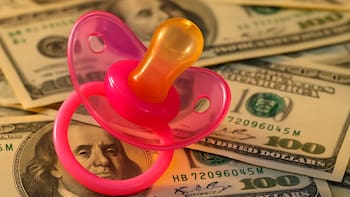 Giro del Gobierno: Estados Unidos ahora depositará 5000 dólares en las cuentas bancarias de las familias que tengan estos hijos desde 2026