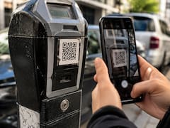Estados Unidos advierte sobre una estafa en los estacionamientos: el detalle que hay que revisar al escanear un código QR