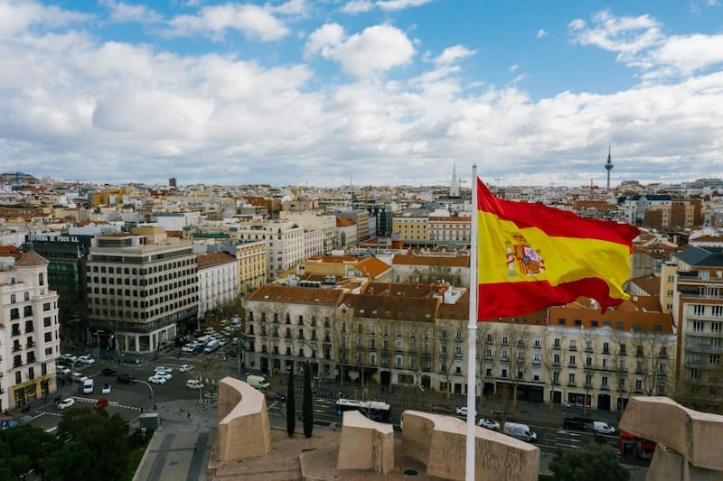 Emigrar a España | Las peores ciudades del país para mudarse, según un estudio de la OCU: algunas te sorprenderán (foto: Pexels).