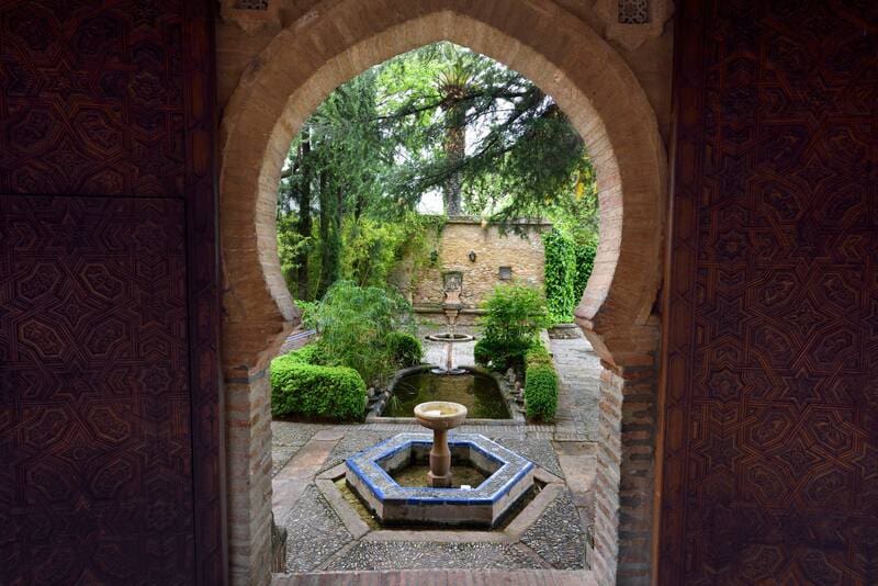 Se encuentra a 1 hora de Málaga, es una maravilla de Andalucía y es considerado el pueblo más feliz de España (foto: Pexels).