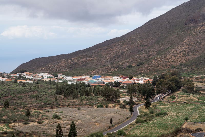 Escapadas baratas en España: los 3 destinos para viajar este verano sin gastar una fortuna. Fuente: Freepik.