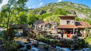El pueblito de Asturias que está tan alejado que solo se puede llegar caminando y es ideal para desconectarse
