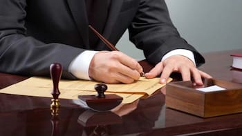 Los escribanos del país asesorarán gratuitamente a la comunidad