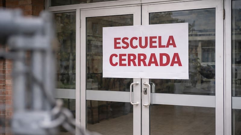 Suspenden las clases el viernes 1 y el lunes 18 de mayo y no habrá actividad por casi una semana.