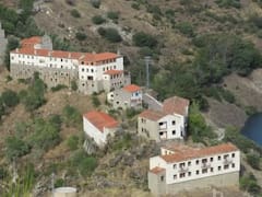 Paco (70), alcalde y único vecino de una aldea de 14 casas en Jaén: “Cuando termine yo, se acabó el pueblo”