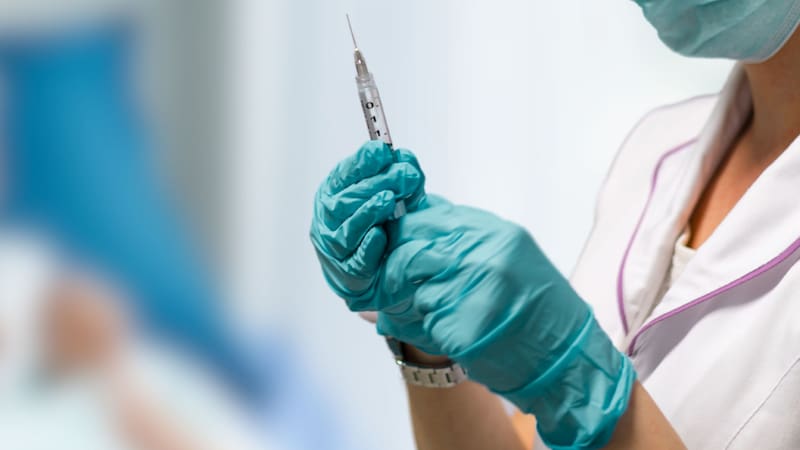 Especialistas advierten que los recortes en la financiación de programas de prevención y tratamiento podrían favorecer una nueva ola de infecciones con impacto más allá de las fronteras del país.