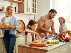 El hábito familiar que la ciencia relaciona con una mejor salud en niños y adolescentes: es una costumbre sencilla, pero pasa desapercibida