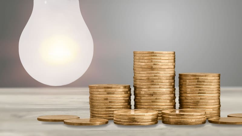Oficial desde el Gobierno | Aumentan las facturas de luz y gas desde hoy por el fin de las rebajas fiscales. Fuente: Shutterstock