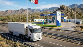 El truco de telemetría y gas natural para ahorrar 1 millón de pesos al año por camión de carga