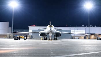 Escala la tensión en Irán: EE.UU. bombardeó objetivos con los temidos aviones B-1 Lancer