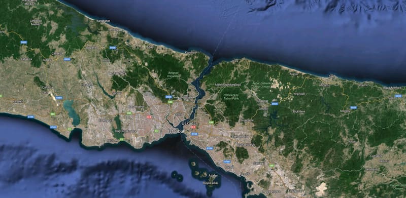 El paso del Bósforo es un punto estratégico para el futuro del comercio global (Fuente: Google).