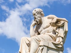 La filosófica reflexión de Sócrates sobre la amistad que todos deberían oír: “El amigo debe ser como el dinero; antes de necesitarlo, es necesario saber su valor”