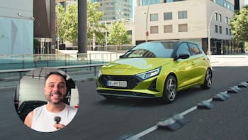 Javier Cortez, mecánico, sobre el mejor modelo de coche que puedes comprar: “Solo va al taller para hacer mantenimiento”