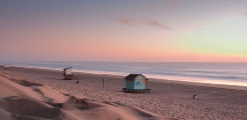 Este destino de la Costa Atlántica combina playas, médanos y bosques.