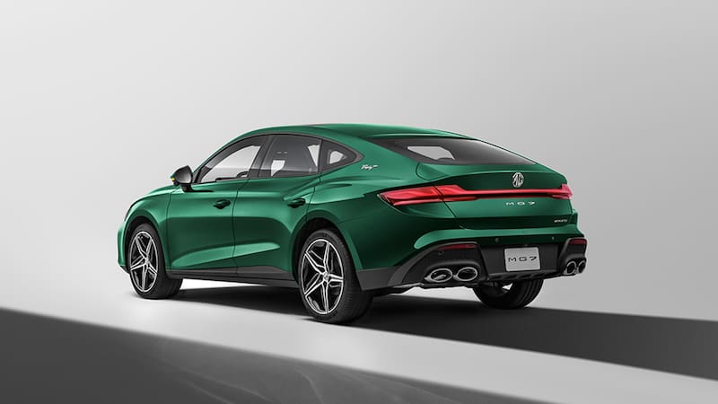 Este nuevo modelo de MG recuerda al Porsche Panamera: el coche híbrido se consigue por menos de 14000 euros.