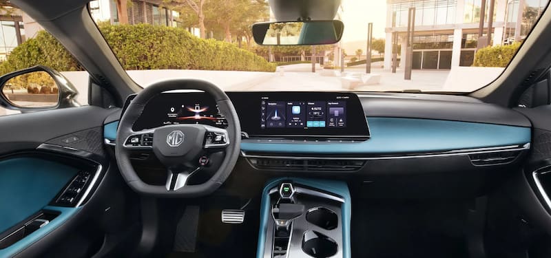 Este nuevo modelo de MG recuerda al Porsche Panamera: el coche híbrido se consigue por menos de 14000 euros.