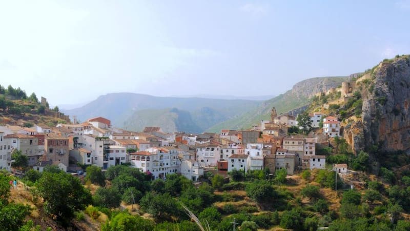 Este pueblito antiguo está escondido en medio de la montaña: cuenta con piscinas naturales y queda a 1 hora de Valencia. (Fuente: archivo).