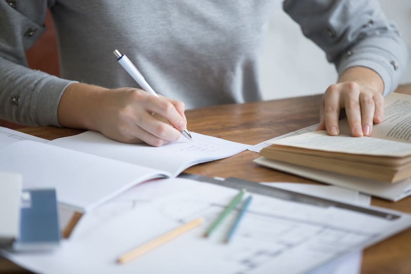 Requisitos para estudiar en la UBA sin tener el secundario completo.