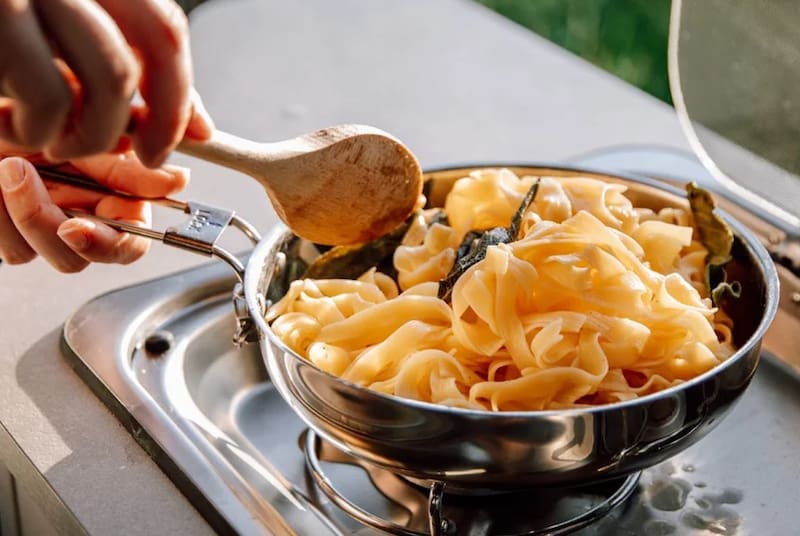 La Capuchina Base cuenta con equipamiento y hasta 6 plazas para descansar.