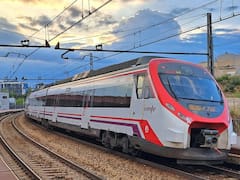 Excelente noticia de RENFE para los mayores de 60: esta es la tarjeta que deben conseguir para tener descuentos y beneficios