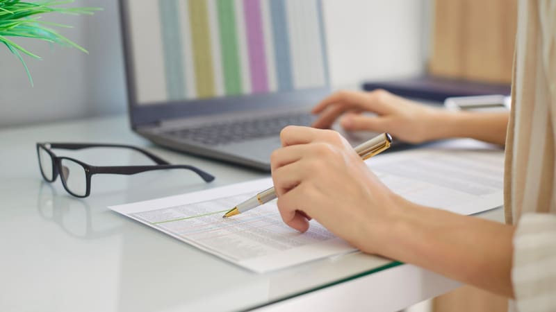 Los que alquilan, en muchos casos, no saben que existen tres ítems extraordinarios que no deben pagar. Foto (archivo)