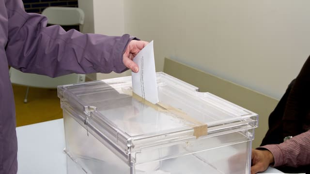 Explota el gasto público: Andalucía gastará más de 26 millones de euros en las elecciones del 17 de mayo