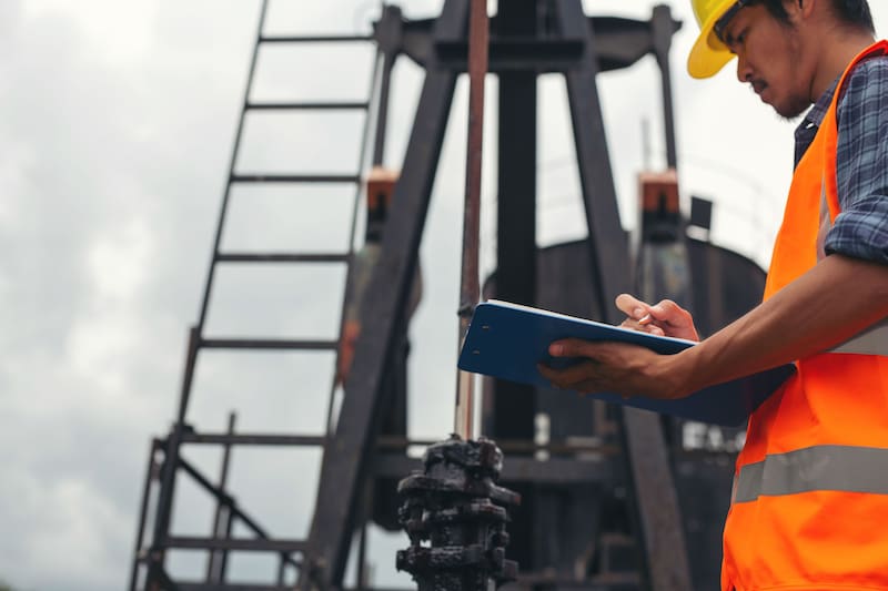 Exportar petróleo deja más ganancias a Pemex que refinarlo.