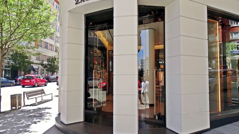 Zara cerrará el local donde nació, lo que significa un cambio simbólico en la estrategia comercial de Inditex.