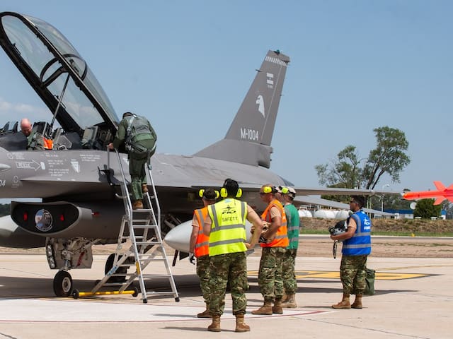 El F-16 argentino sorprende con una tecnología especial que cambia el combate aéreo en Latinoamérica