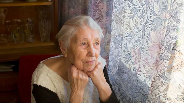 Ni ajedrez ni crucigramas: el ejercicio que fortalece y desafía el cerebro de los adultos mayores