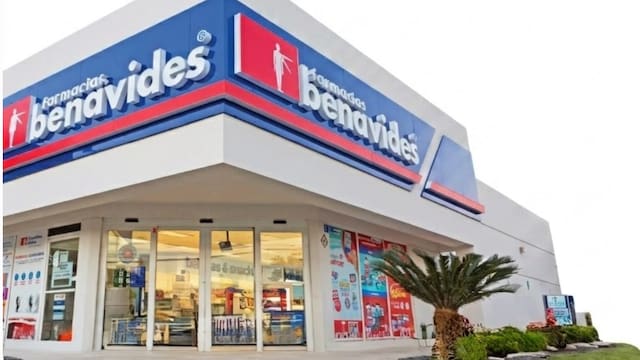 Farmacias Benavides se receta un desliste: La BMV enfrenta una nueva salida