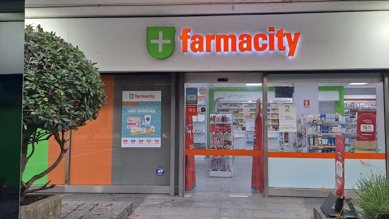 Farmacity adquiere 10 farmacias en Uruguay y avanza con su plan de expansión regional