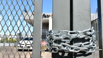 Paros y despidos: el informe que expone la conflictividad laboral en la Era Milei