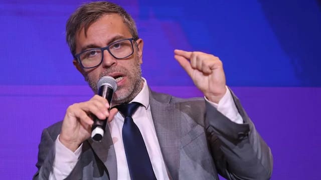 El riesgo político le pasa factura al Gobierno: cayó la demanda por el Bonar 2028